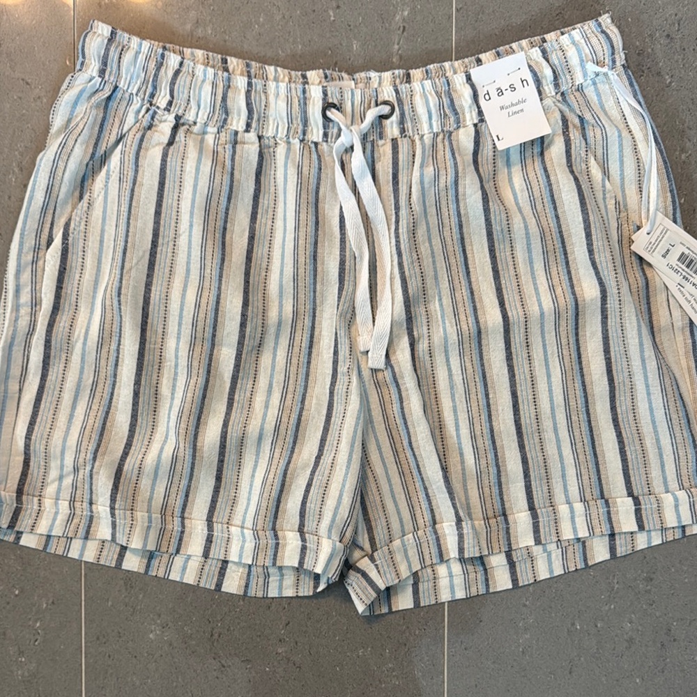 Dash Linen Shorts